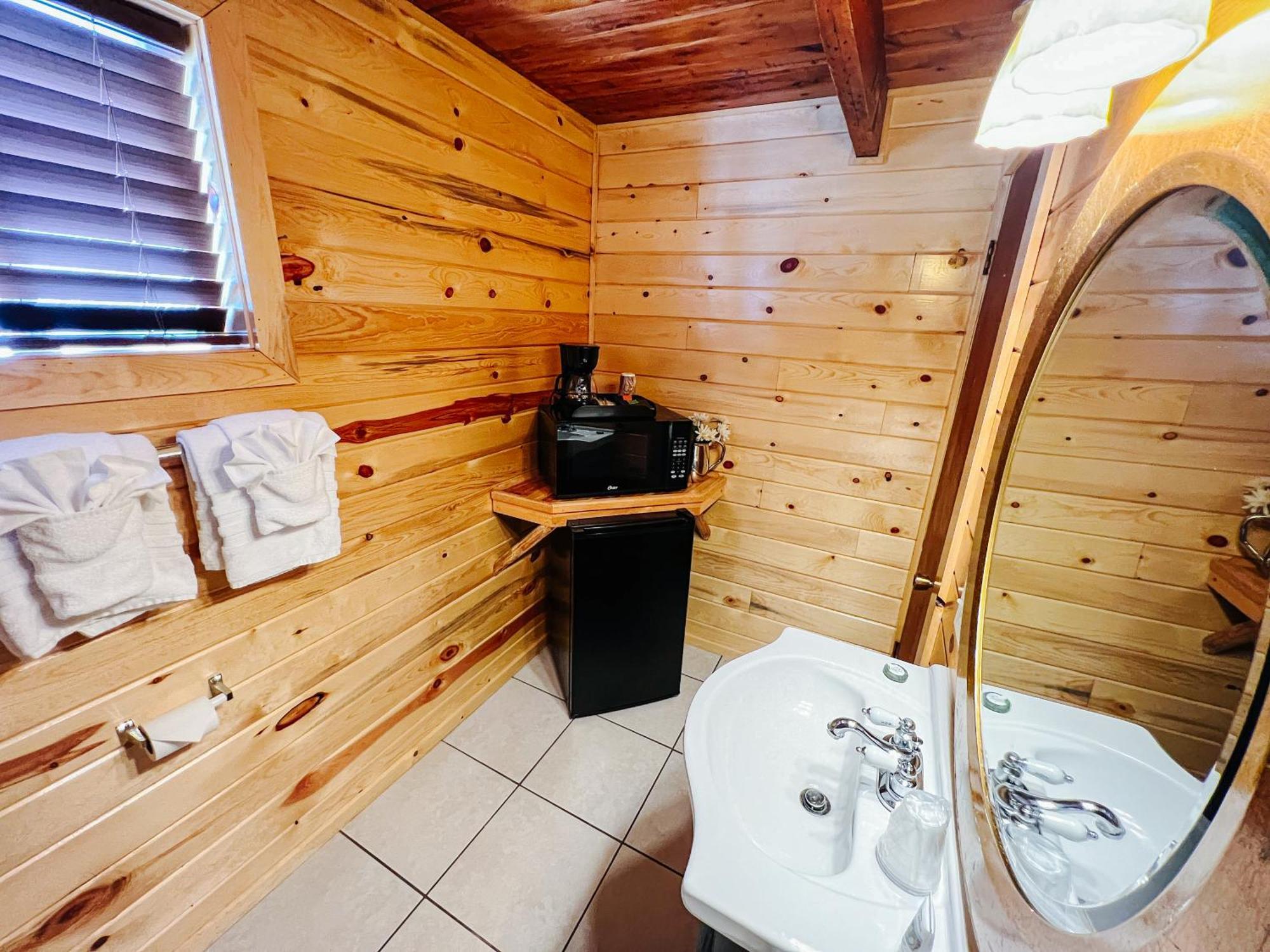 River Lodge Island Park Rom bilde